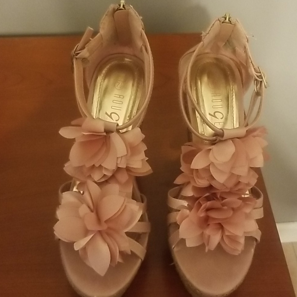 Rouge pink sandals